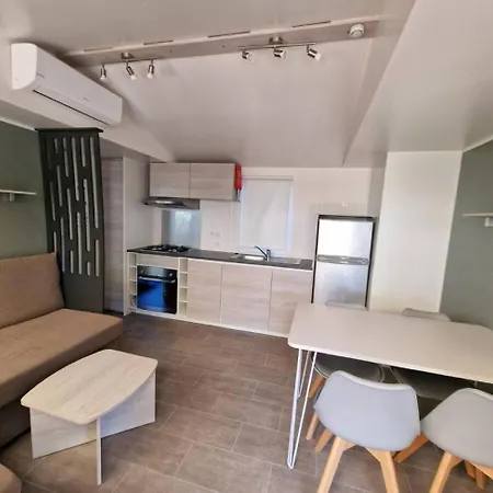 Cosy Et Chaleureux, 2 Ch, 2 Sdb Pour Votre Confort, Super équipé