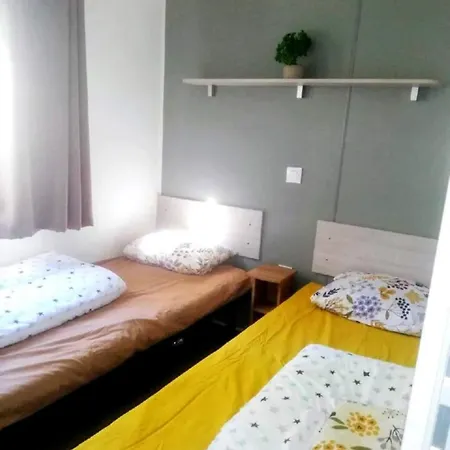 Κάμπινγκ Cosy Et Chaleureux, 2 Ch, 2 Sdb Pour Votre Confort, Super Equipe *